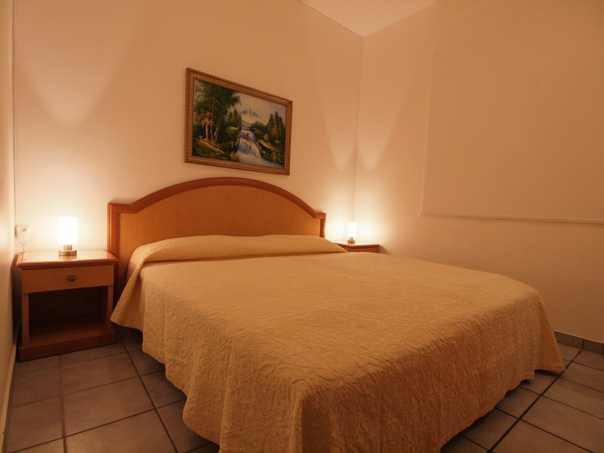 Easyrooms Dell'Angelo 로카르노 외부 사진